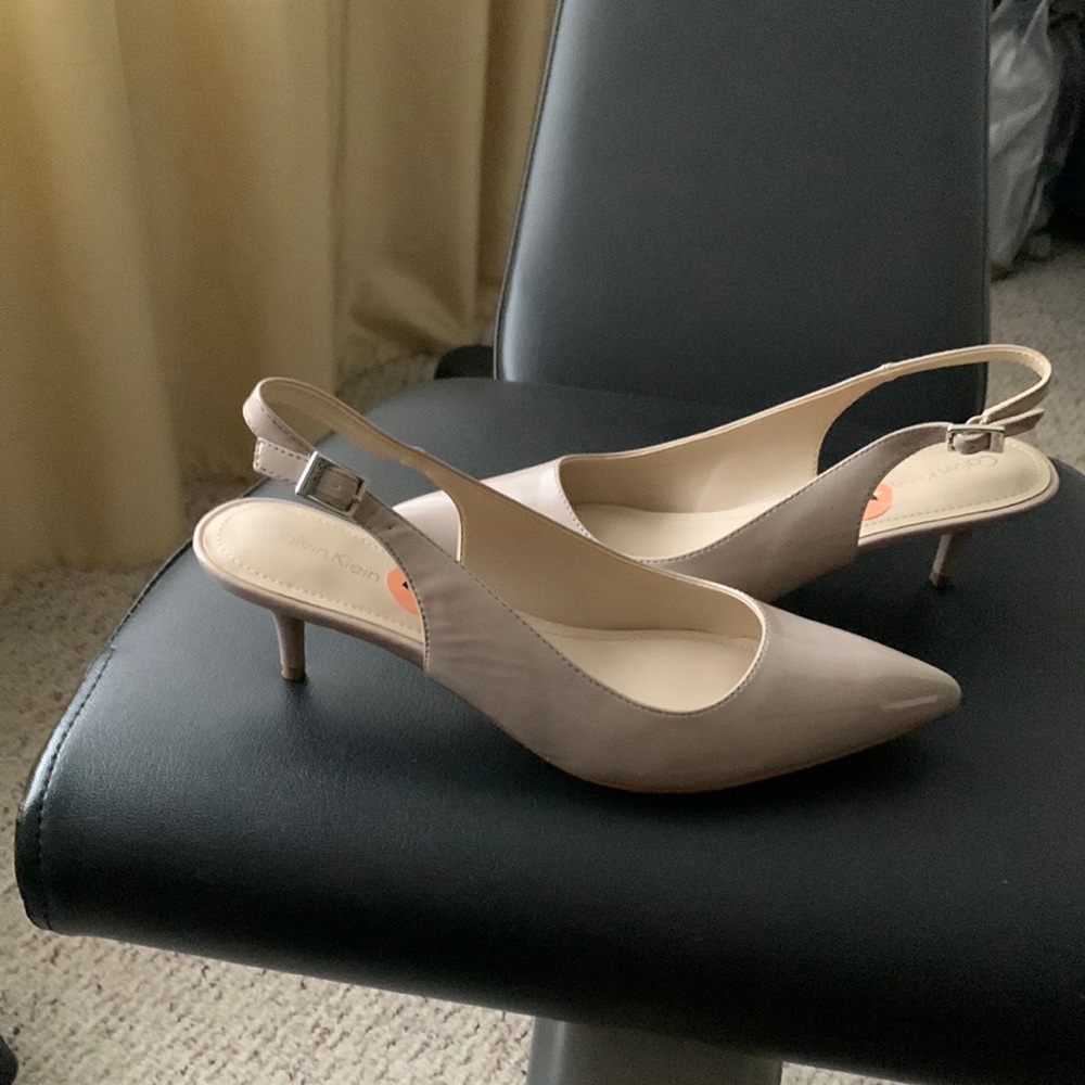 Women Slingback Pump, Patent Leather, 7 M